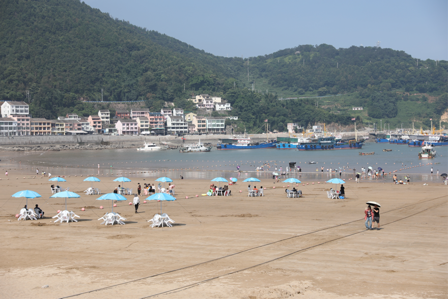 _黄金海岸董事长_海岸整治修复团队