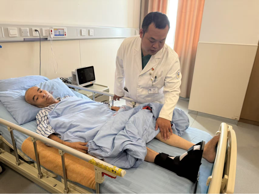 援疆专家义诊活动__援疆医生义诊